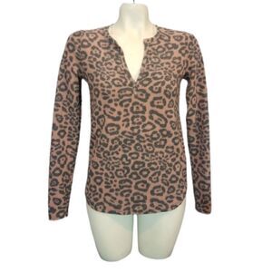Socialite Cheetah Print Top Size Small‎